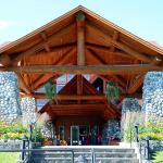 Talkeetna Alaskan Lodge grand entrance