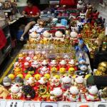 Beckoning cats and other souvenirs at Temple Street Night Market