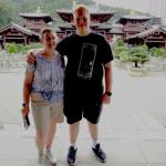 Sam and Julia in front of Chi Lin Nunnery at Nan Lian Garden