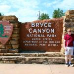 Sam and Julia at entrance to Bryce Canyon NP